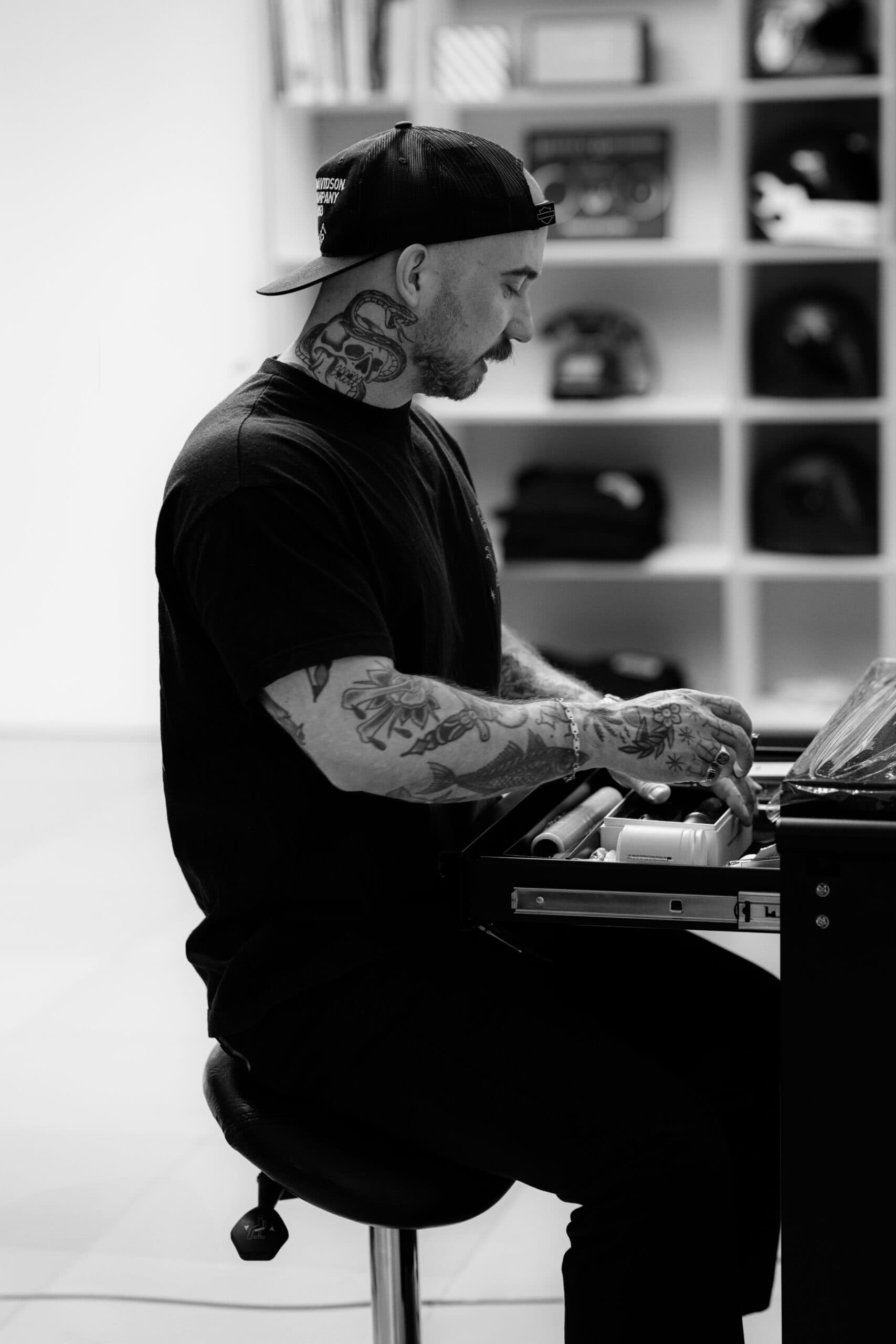 Luka Majdak — Tätowierer bei Dreamers Supply Co